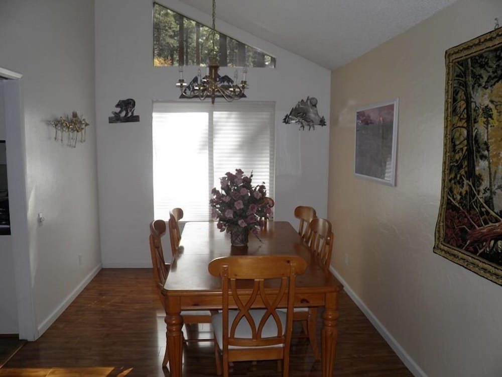 3832 Regina Rd. - photo 10