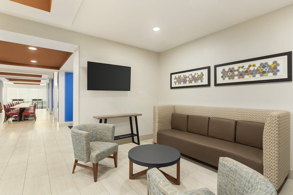 Holiday Inn Express Hotel & Suites Fort Myers East The Forum by IHG - photo 35