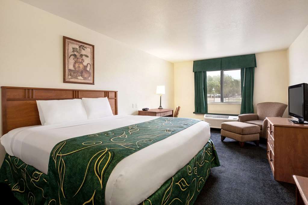 Travelodge by Wyndham North Platte - photo 17