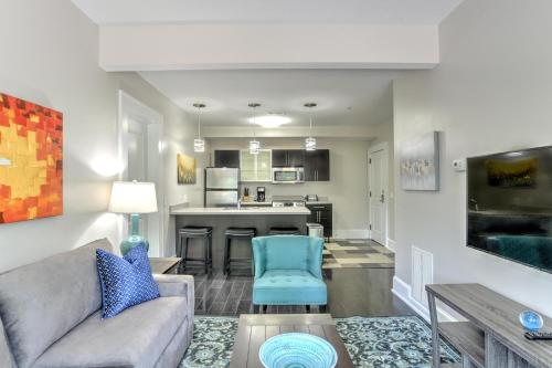 Historic King James Unit 4 — 4-Star Luxury Hotel in Asheville, United States