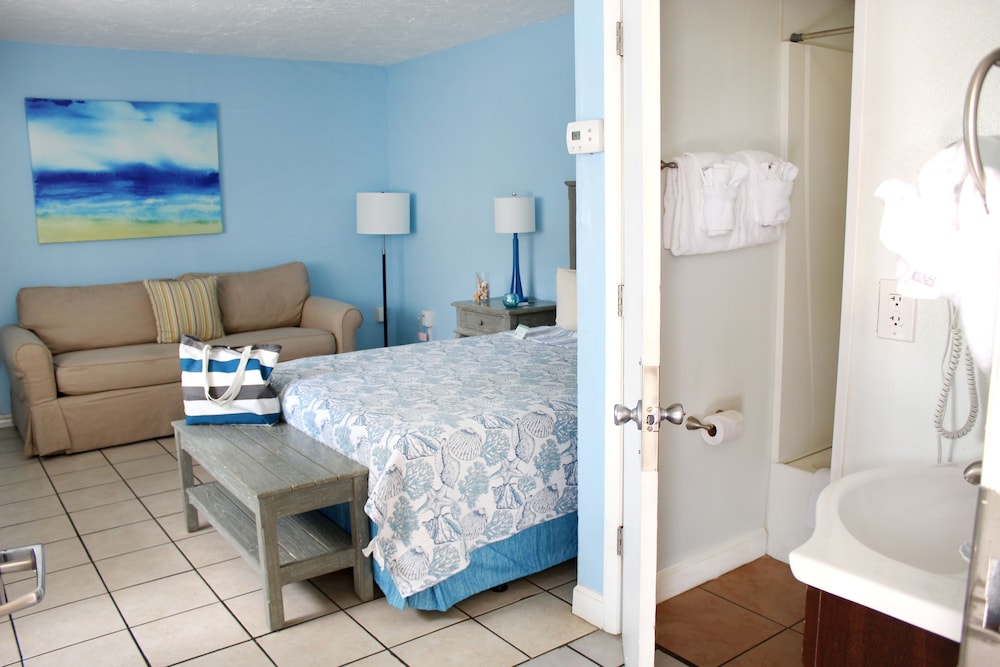 The Bay Inn at Lani Kai - photo 9