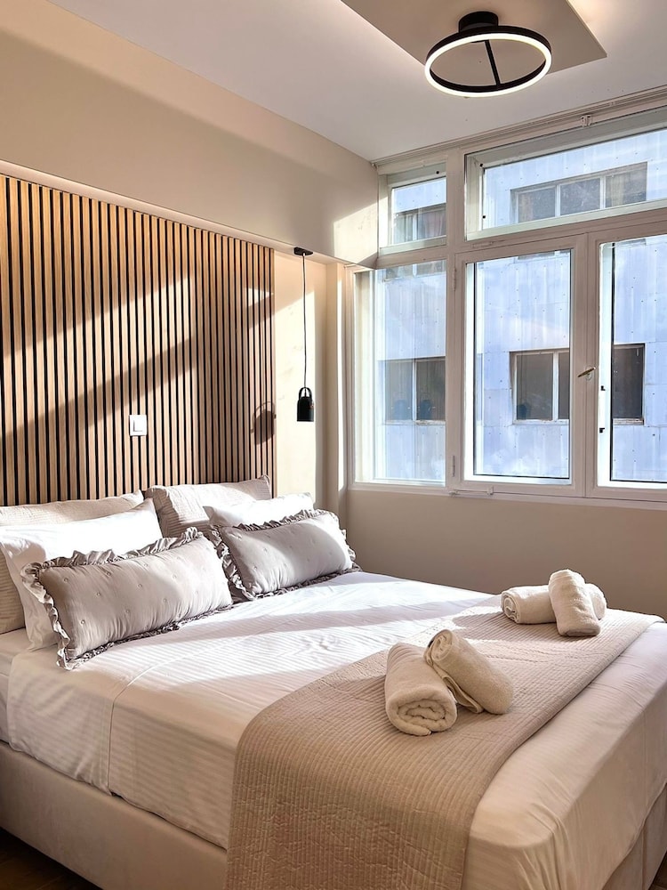 Monastiraki 304 Superhost Hub — 4-Star Luxury Hotel in Athens, Greece