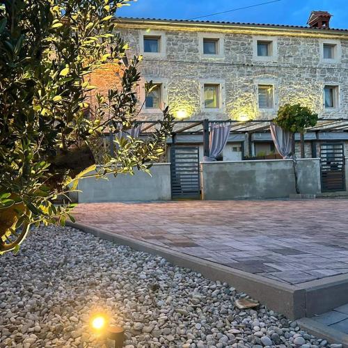 Villa Vega — 4-Star Luxury Hotel in Visignano, Croatia