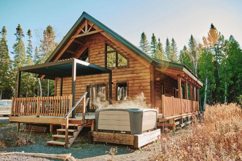 Le Refuge — 4-Star Luxury Hotel in None, Canada