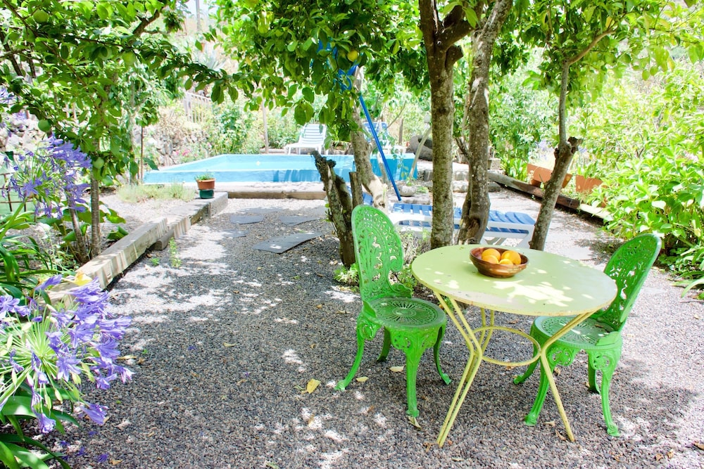 La Casa del Caminante — 4-Star Luxury Hotel in Valleseco, Spain