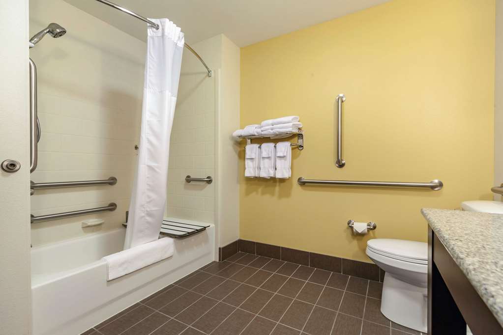 Sleep Inn & Suites Grand Forks Near Alerus Center - photo 16