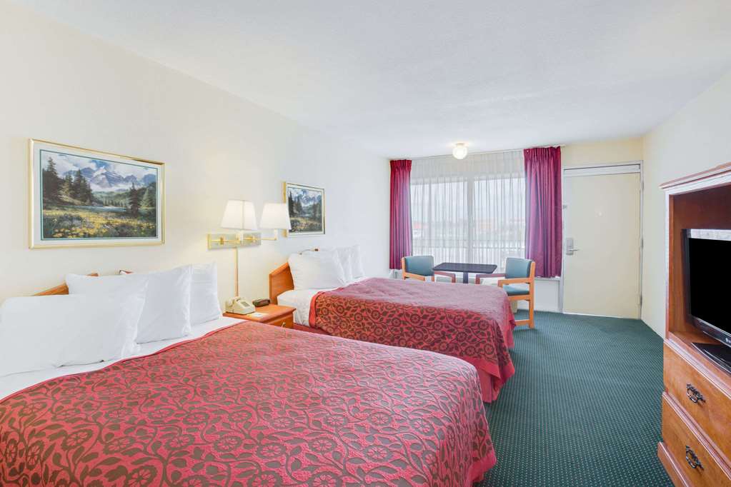 Days Inn by Wyndham Newport - photo 8