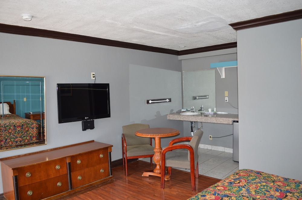 Eagle Inn Motel - photo 21