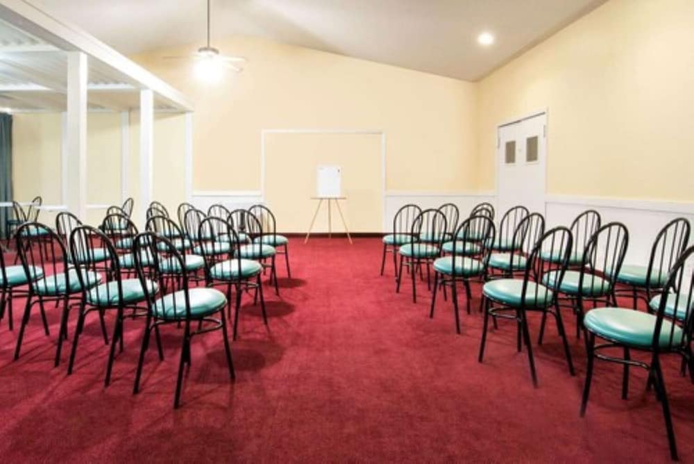 Quality Inn Eastland I 20 - photo 17