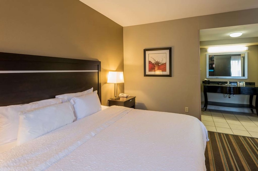 Hampton Inn New Albany - photo 19