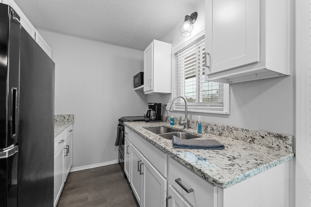 Silver Cove Resort on Table Rock Unit 18 - photo 6
