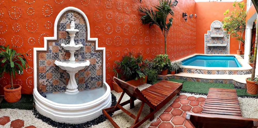 Hotel Peregrina in Valladolid, Mexico