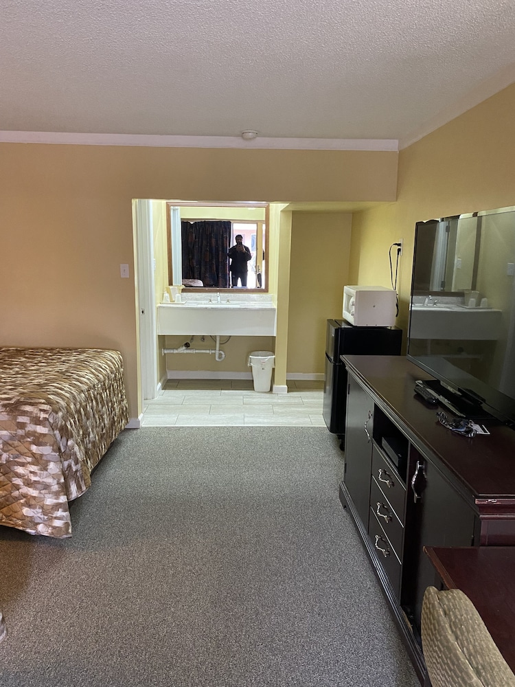 Caronoda Motel - photo 12