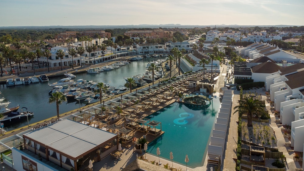 Lago Resort Menorca Casas del Lago Adults Only — 5-Star Luxury Hotel in Ciutadella, Spain