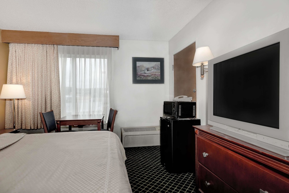 Pelham Birmingham - photo 8