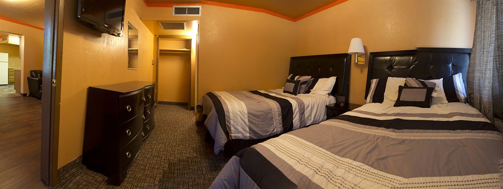 Capitol Inn & Suites - photo 7