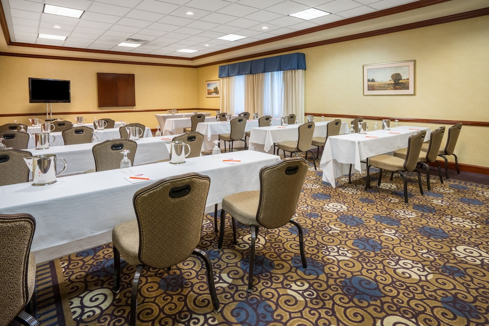 Crowne Plaza Suites Pittsburgh South by IHG - photo 74