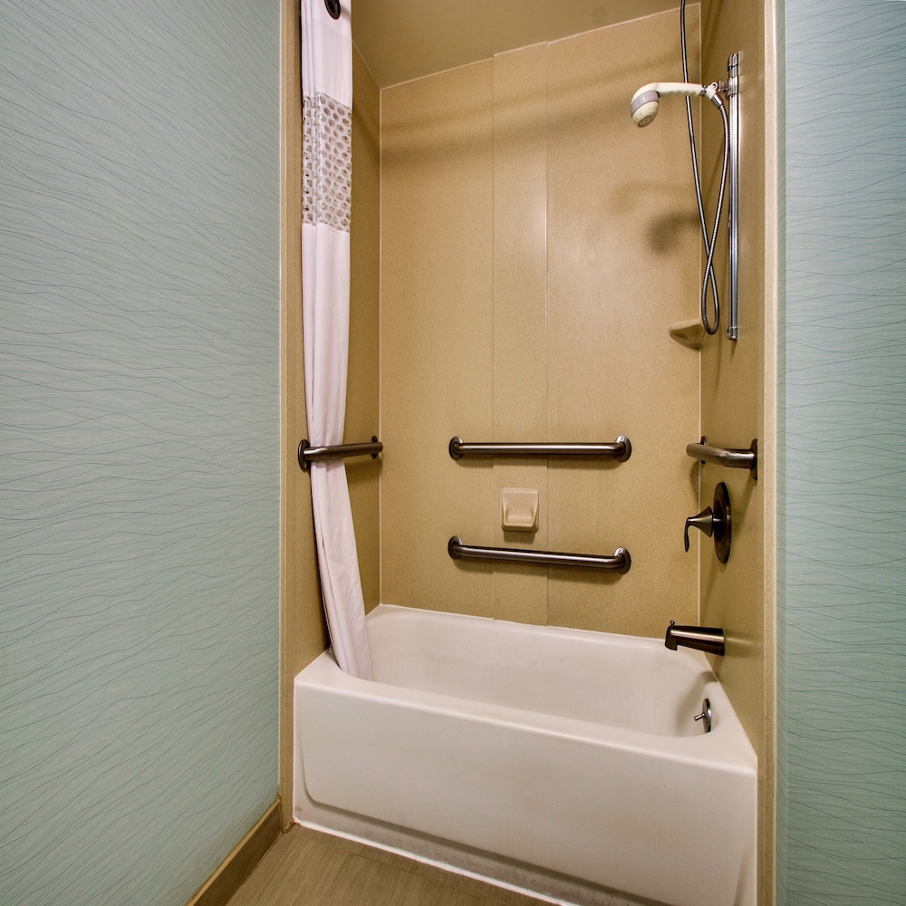 Hampton Inn Shreveport Airport - photo 59