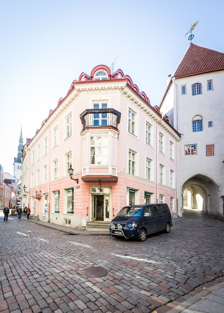 Rataskaevu Guest House
