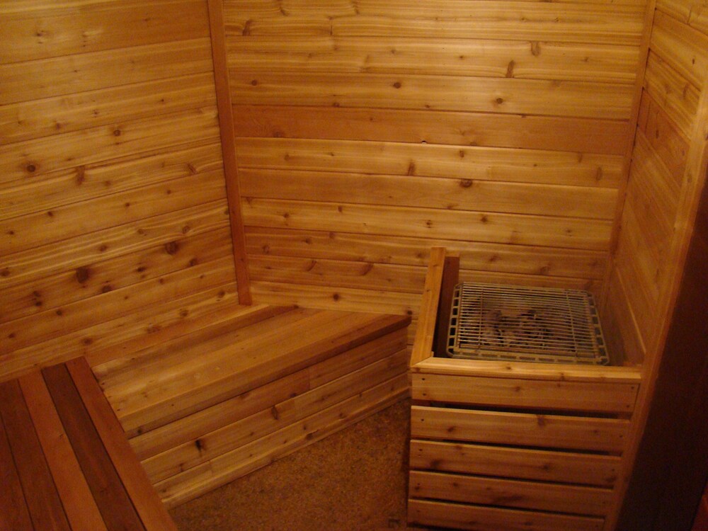 Boarders Inn & Suites by Cobblestone Hotels Faribault - photo 50