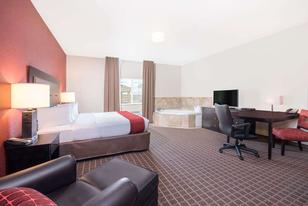 Hawthorn Extended Stay by Wyndham Dickinson - photo 10