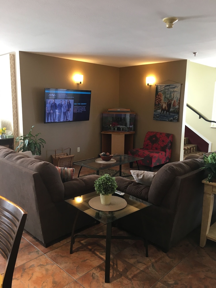 Cheyenne Guest Inn - photo 4