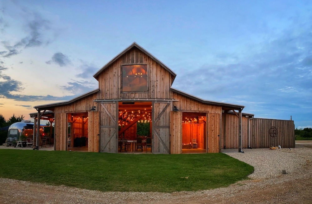 The Range Vintage Trailer Resort in Ennis, United States