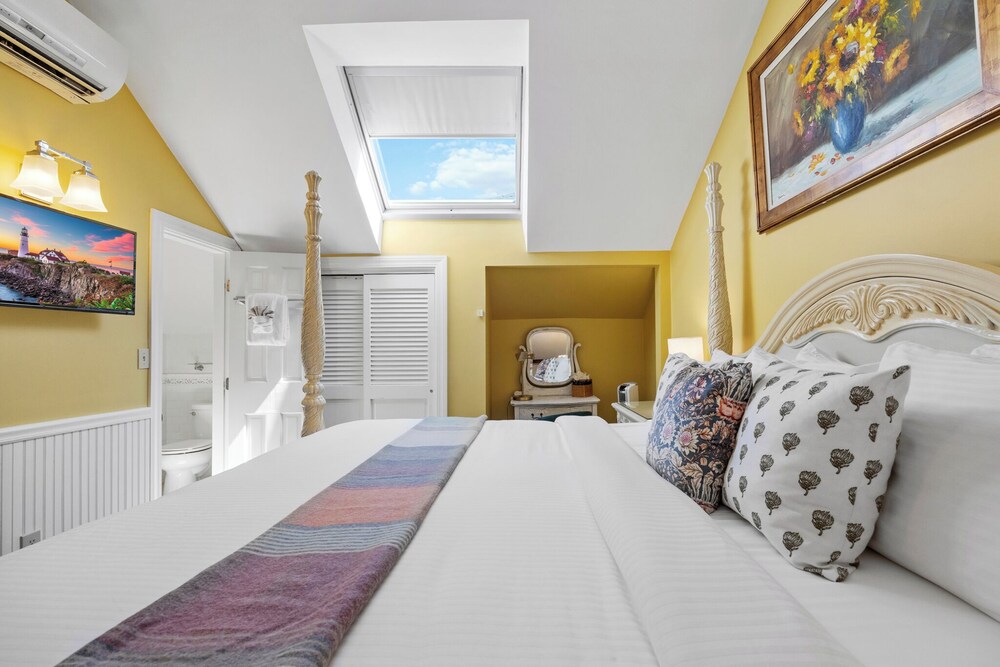 Hartstone Inn - photo 42