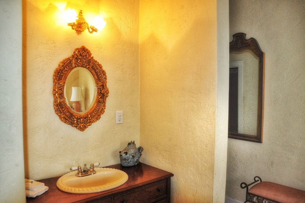 La Plaza Inn - photo 69