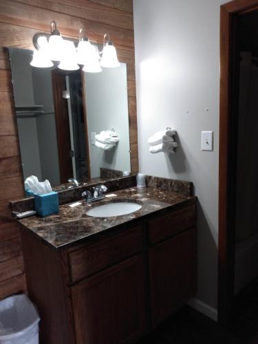 Country Inn Of Shelby - photo 6