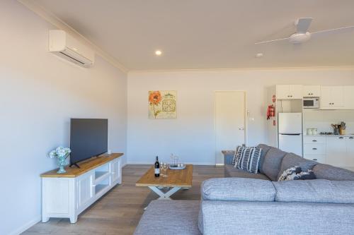 27 Rows on Hermitage in Pokolbin, Australia