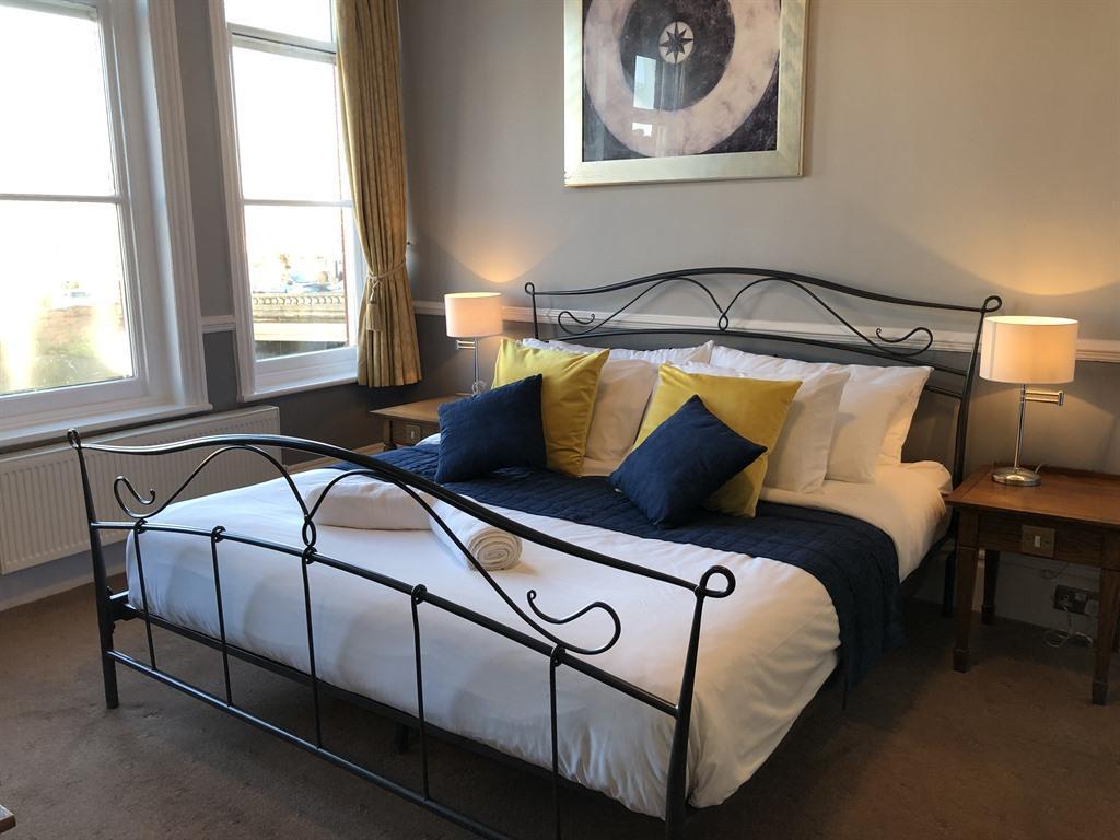 The White Lion Hotel — hotel in Wisbech