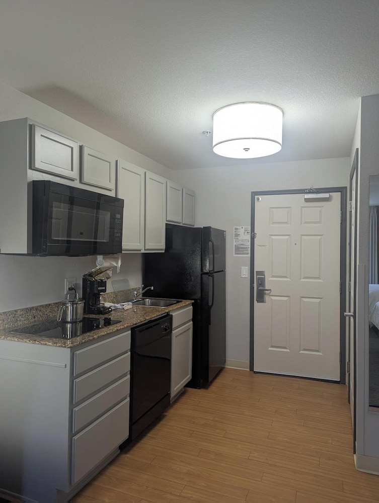 Candlewood Suites Loveland by IHG - photo 31