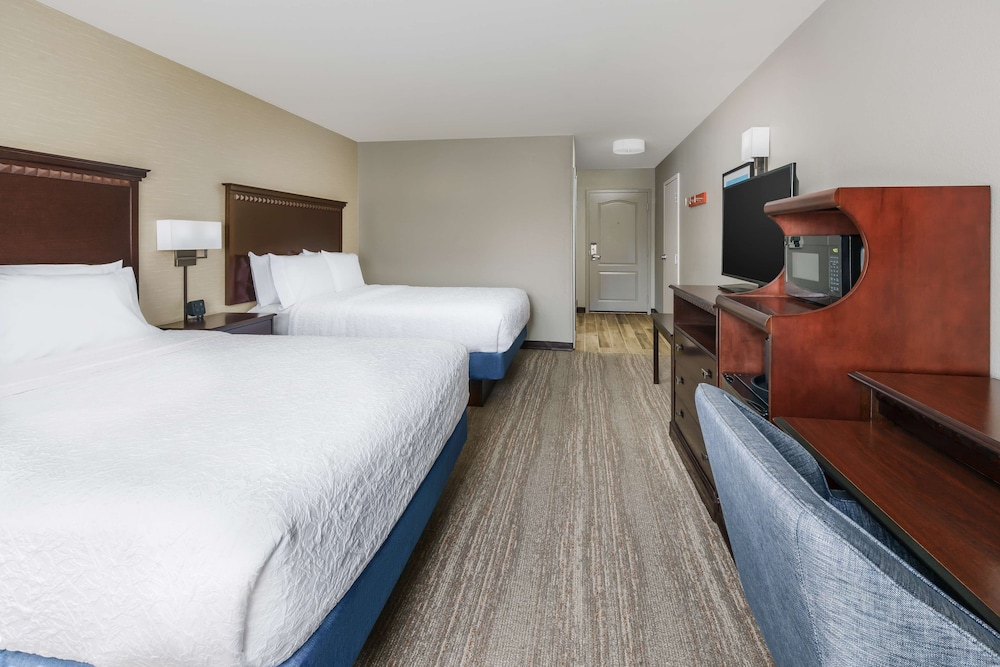 Hampton Inn & Suites West Sacramento - photo 7