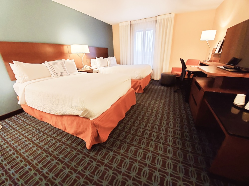 Fairfield Inn & Suites by Marriott Cleveland Avon - photo 4