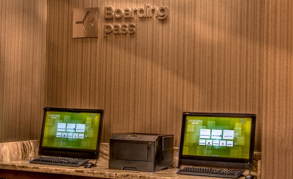 Courtyard by Marriott Bethesda Chevy Chase - photo 35
