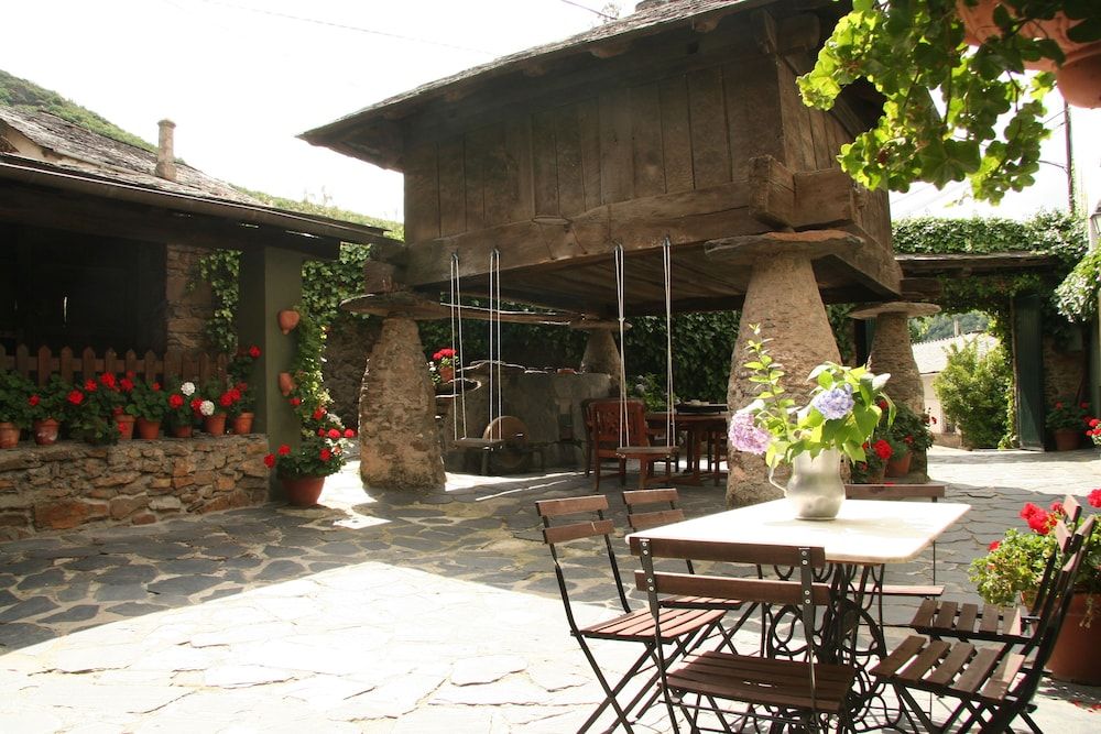 Casa Mario 4951116 — Cangas Del Narcea