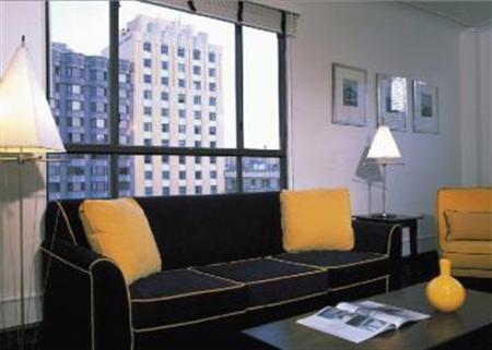Commodore Hotel - photo 6