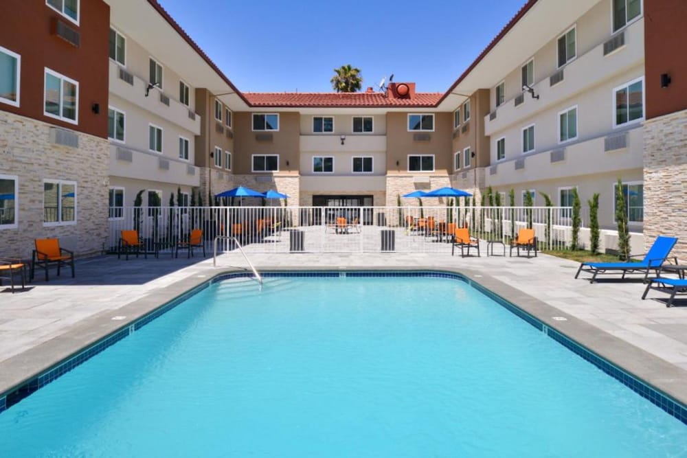 Holiday Inn Express Santa Rosa North by IHG - photo 24