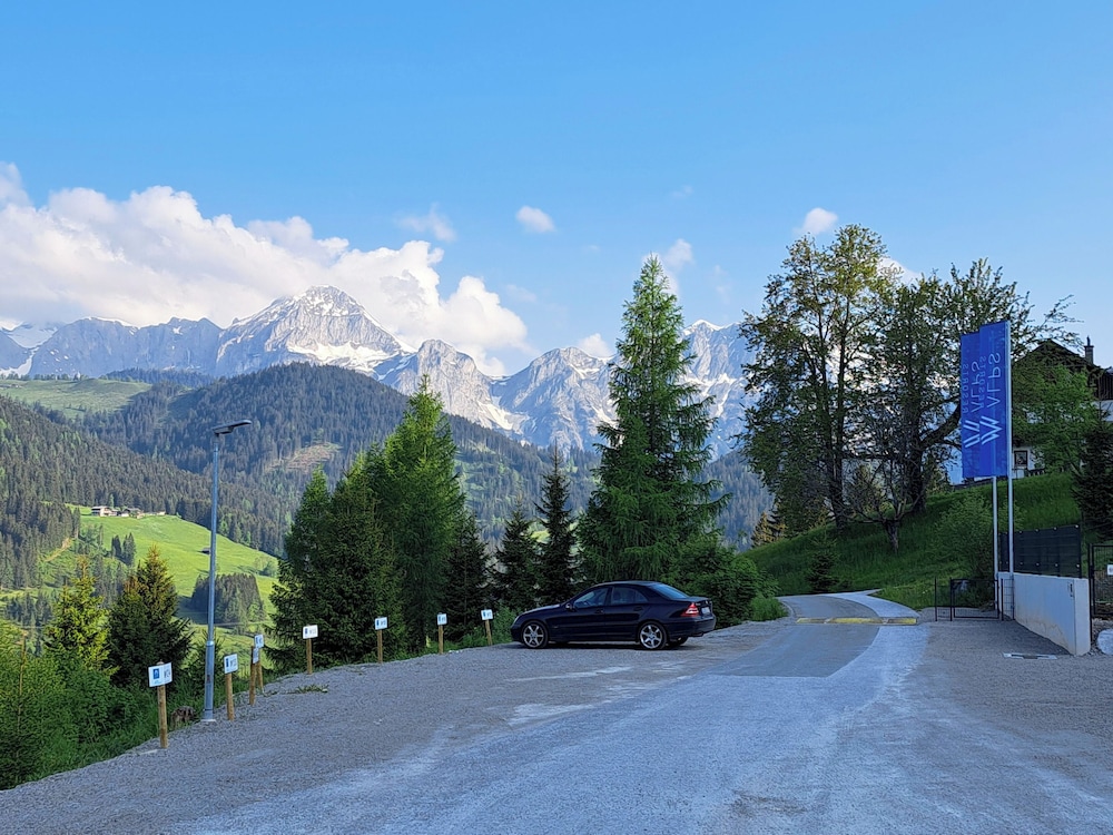 Hideaway Dachstein West By Alps Resorts — 4-Star Luxury Hotel in St. Martin Of Tennengebirge, Austria