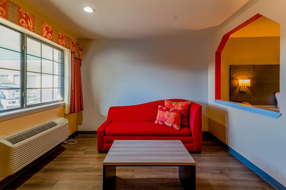 OYO Hotel Yoakum West - photo 26