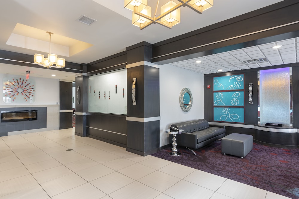 Holiday Inn Express Hotels & Suites Columbus Polaris Parkway by IHG - photo 2