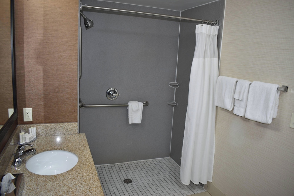 Fairfield Inn & Suites by Marriott Kansas City Liberty - photo 58