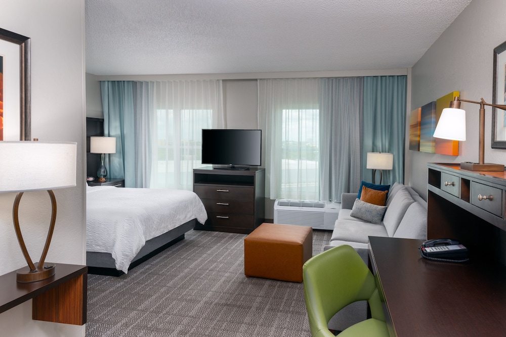 Staybridge Suites Miami Doral Area by IHG - photo 12