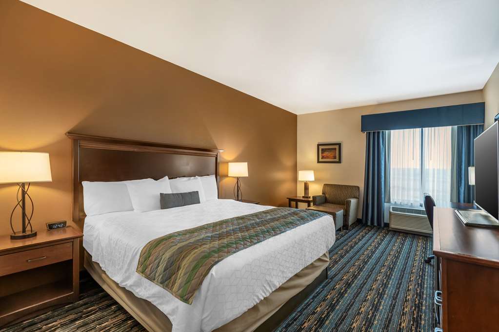 Best Western Plus Casper Inn & Suites - photo 11