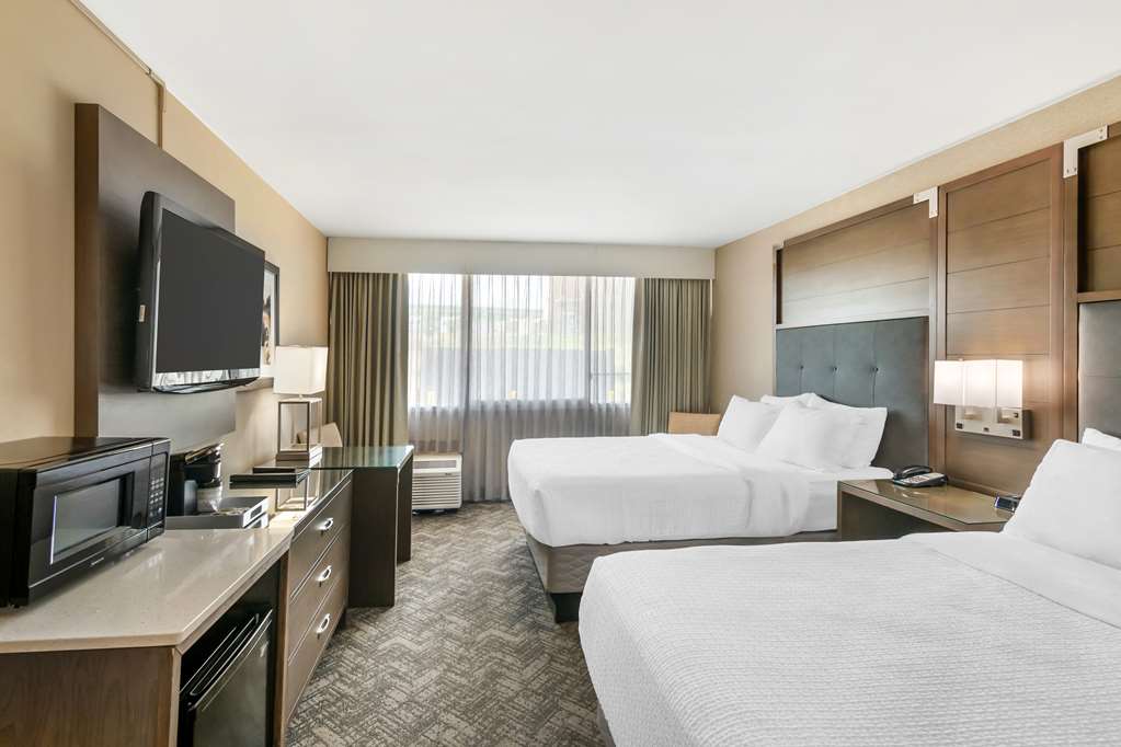 Best Western Plus Kansas City Sports Complex Hotel - photo 25