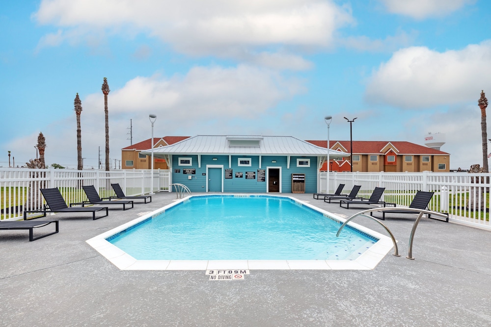 Candlewood Suites Aransas Pass by IHG - photo 14