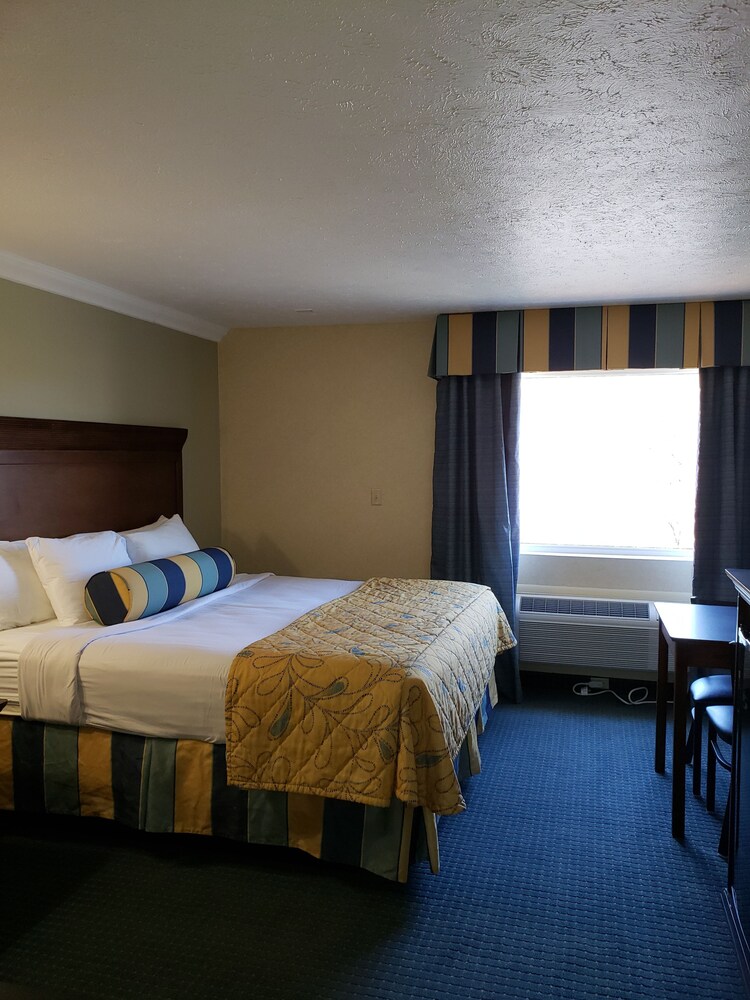 Baymont by Wyndham Branson Theatre District - photo 34