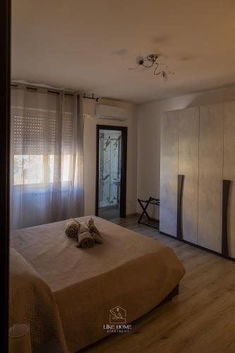 Like Home Apartment — 4-Star Luxury Hotel in Reggio Calabria, Italy