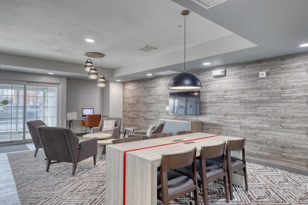 Candlewood Suites Milwaukee Airport an IHG Hotel - photo 4